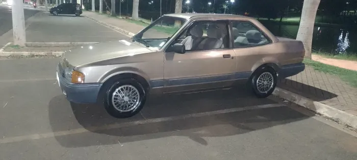 Ford Verona GLX 1.8 (modelo Antigo) 1991