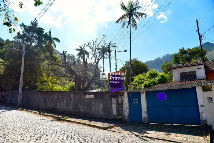 Terreno à venda, 4683 m² por R$ 1.950.000,00 - Centro - Nova Friburgo/RJ