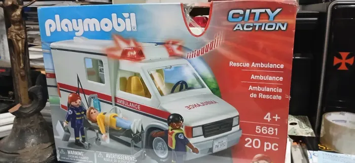 Playmobil City Action Rescue Ambulance
