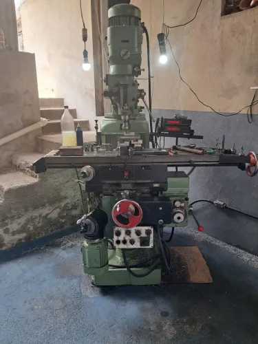 Vendo Frezadora Ferramenteira Anayak iso 30