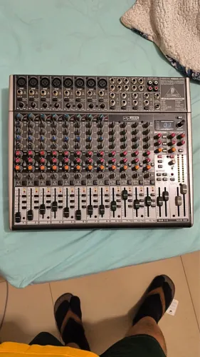 Mesa Behringer Xenix 2222 USB