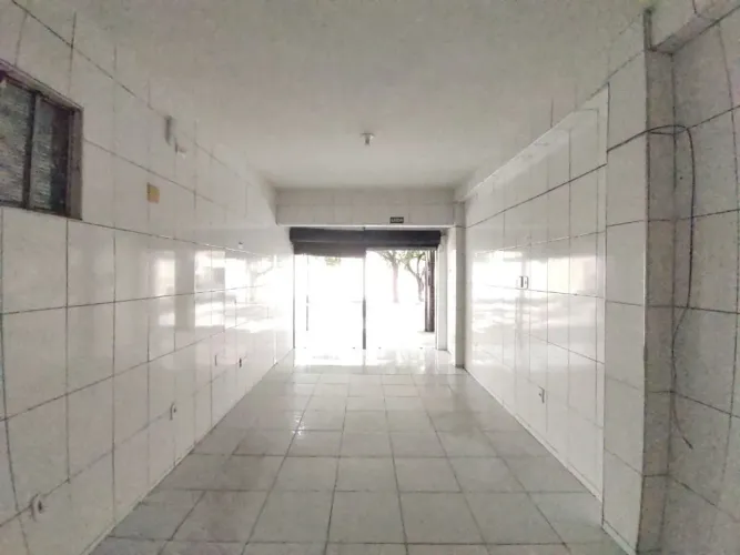 Ponto Comercial para Alugar em Messejana | Excelente Localização | Alto Fluxo Comercial