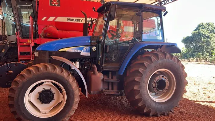 Trator new holland TS6040 2013