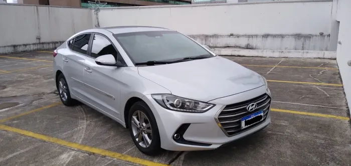 Hyundai Elantra 2.0 16V Flex Aut. 2018