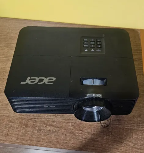 Projetor Acer 5000 lumens