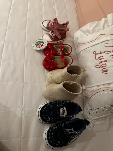 Sapatos bebê menina tamanho 16 e 17
