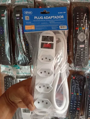 Extensão com 4 entradas