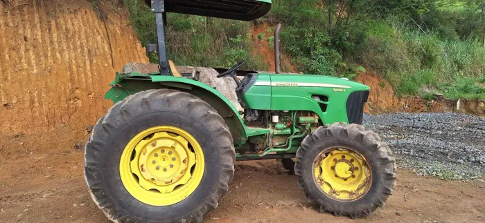 Trator jonh deere