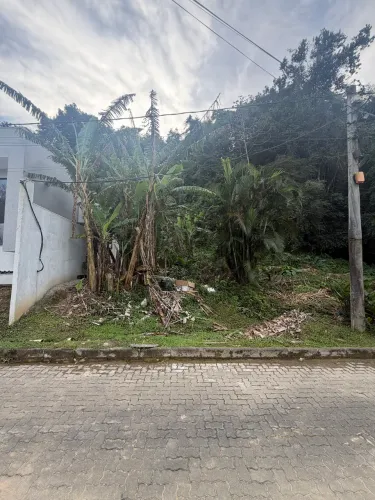Terreno no solar de itacuruça