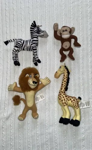 kit com 4 bonecos de pelúcia madagascar mcdonalds 2008