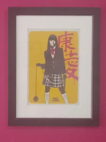Quadro pop art com ilustração estilizada da personagem Gogo Yubari de Kill Bill