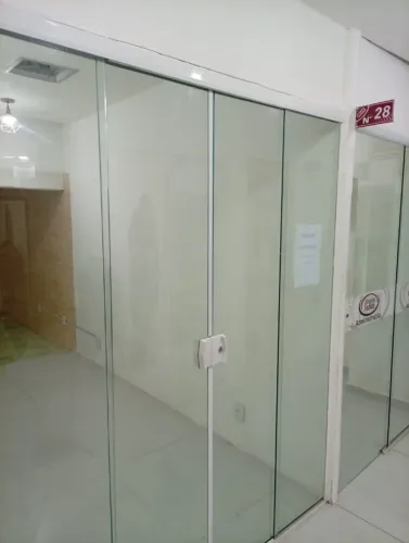 Loja em galeria com grande fluxo de pedestres - Locação prática e sem burocracia