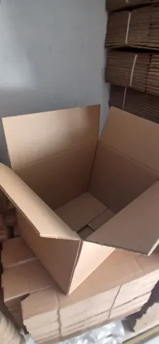 Caixa de papelão