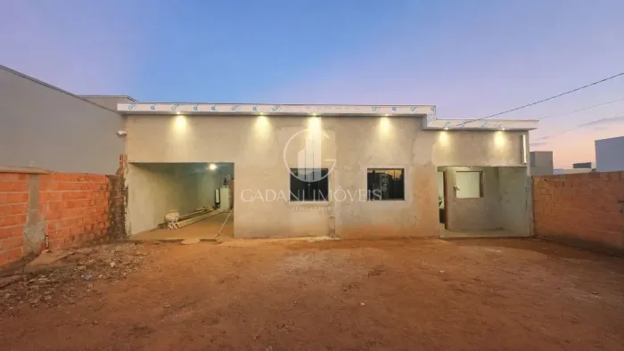 CASA COM 3 QUARTOS SENDO 1 SUITE A VENDA NO ÁGIO DE R$ 410.000,00 NO RESIDENCIAL BONNIE VI