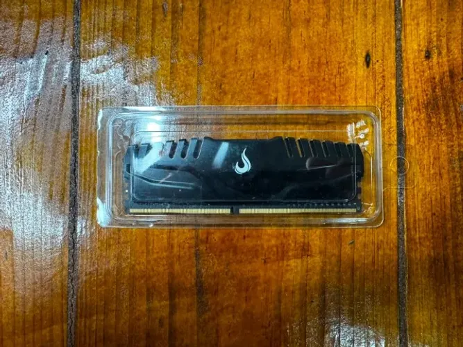Memória RAM 8gb - DDR4 3200MHZ (RISEMODE)