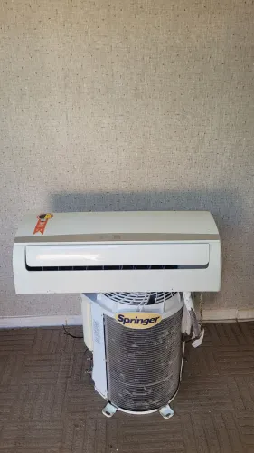 Ar condicionado 9000btu's Springer convencional