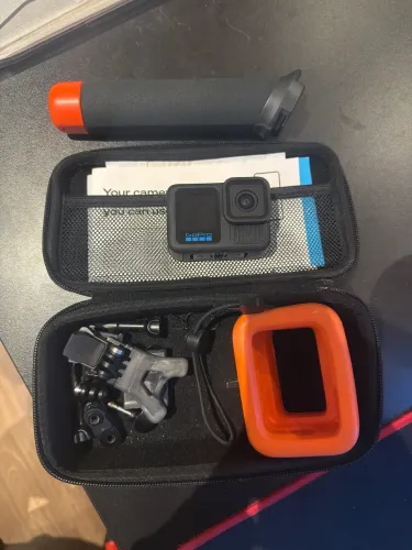 Go Pro Hero 13 (Hard Bundle + Acessórios)