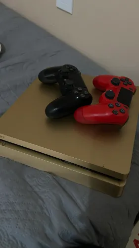 PS4 DOURADO EDIÇÃO LIMITADA