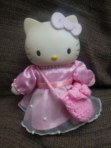 Boneca Helo kitty com roupinha original
