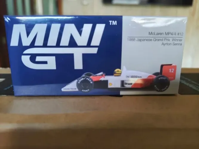 MP4-4 Ayrton senna Japao 1:64 (Mini GT)