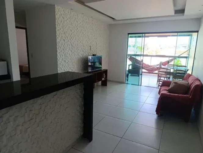 Apartamento mobiliado amplo, 2 qtos, 2 banheiros, varanda gourmet, Praia do Francês