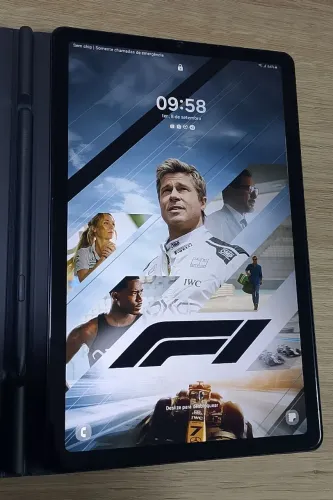 Tablet Samsung s6 lite com capa e caneta - semi-novo sem marcas