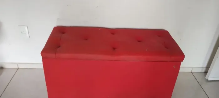 VENDO PUFF COM BAÚ