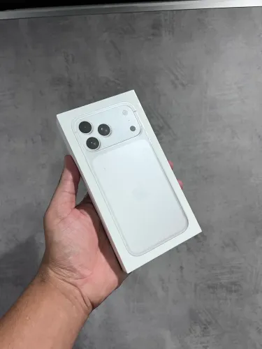 IPHONE 17 PRO MAX 512GB LACRADO