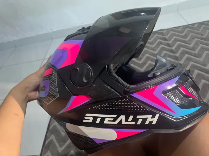 Capacete feminino