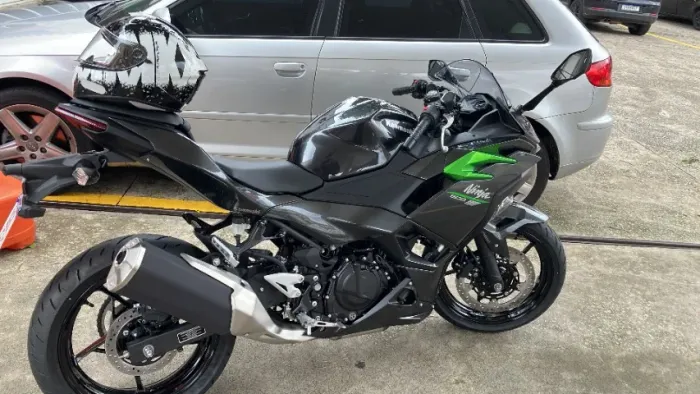 Ninja 500 Baixa km Único dono 2025