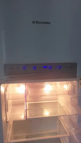 Vendo geladeira Eletrolux