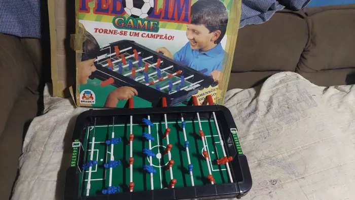 Pebolim game Braskit para crianças brinquedo