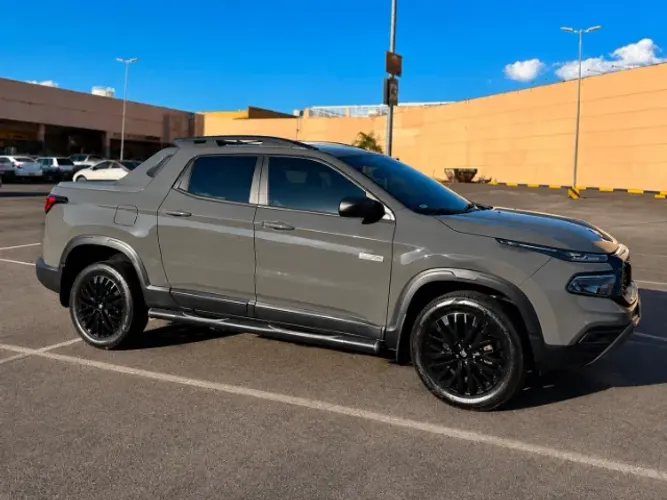 Fiat Toro Ultra 1.3 16V 4X2 TB Flex Aut. 2025