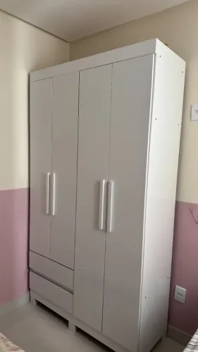 Guarda roupa infantil