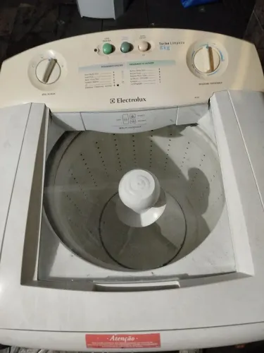 Vendo máquina Eletrolux 8kg