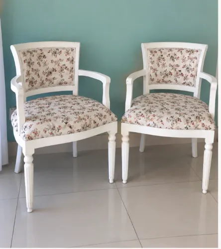 Cadeiras Decorativas com Braços