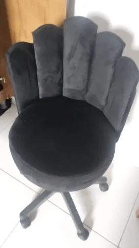 Vendo cadeira mochu nova 