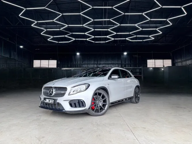Mercedes-Benz GLA 45 AMG 4matic 2.0 Turbo Aut. 2018