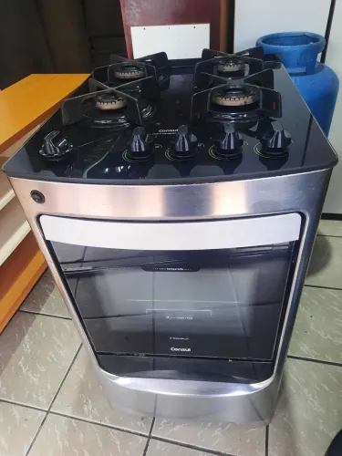 Fogão 4 Bocas automático em exelente estado de conservação 