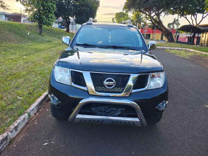 Nissan Frontier SL CD 4X4 2.5tb Diesel AUT 2016