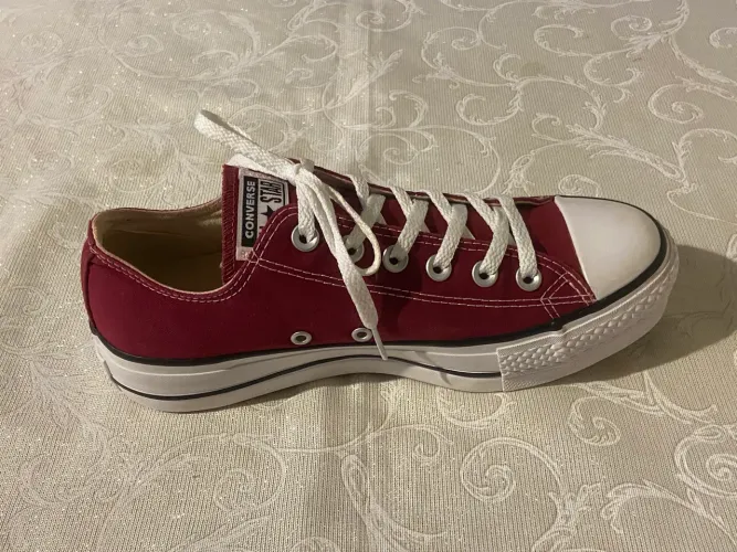 Tênis All Star original plataforma vinho
