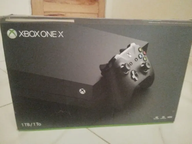 Xbox one X com 1controle