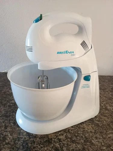 Batedeira Britânia modelo pérola 127v