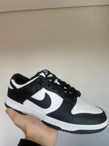 Nike Dunk Low Panda