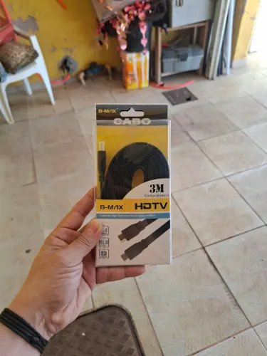 Cabo HDMI grande em Samambaia (Tam. 3 metros)