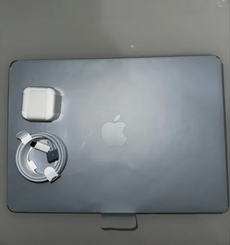 MACBOOK AIR M5 512GB 13.6pol SKY Blue e Midnight Novo 1 ano garantia