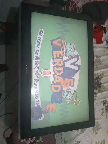 Vendo TV cce 37 polegadas ler descrição