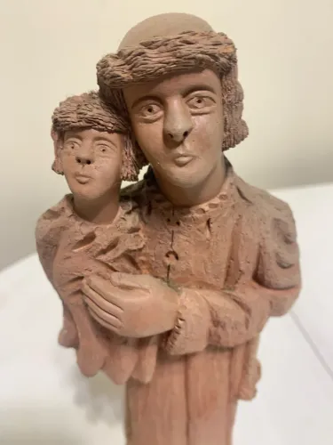 Santo Antônio segurando o Menino Jesus