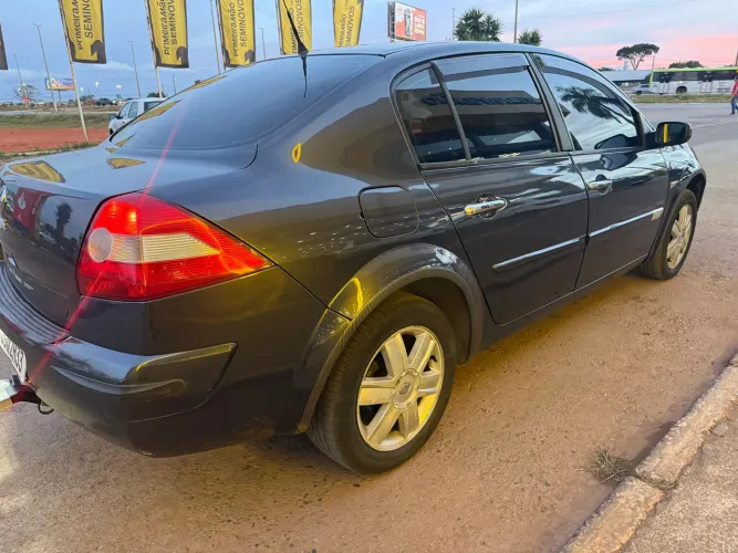 Renault Megane Sedan Dynamique 2.0 16V Aut. 2007