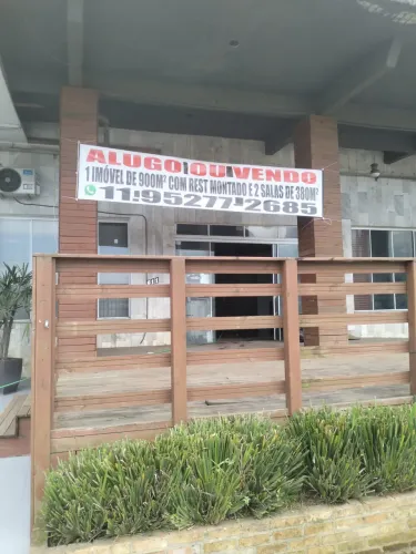 Alugo salas comerciais com restaurante pronto